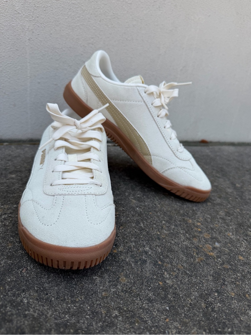 Women’s Puma Club 5V5 Beige Light Sneakers, Size 9